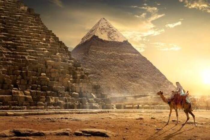 اكتشاف مثير تحت أهرامات مصر قد يغير تاريخ البشرية اكتشاف مثير تحت أهرامات مصر قد يغير تاريخ البشرية