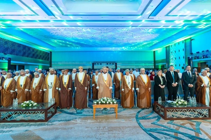 مؤتمر إقليمي في مسقط يناقش التحولات العالمية و الاستثمار في مجال الطاقة النظيفة
