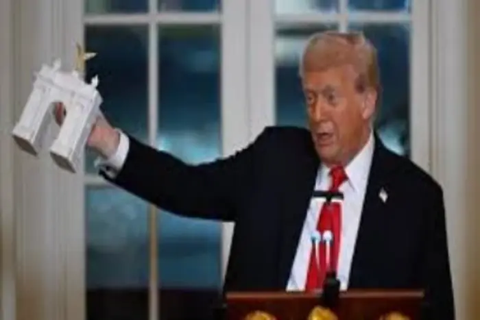  ترامب يعلن بناء قوس نصر في واشنطن سيتفوق على جميع أمثاله في العالم