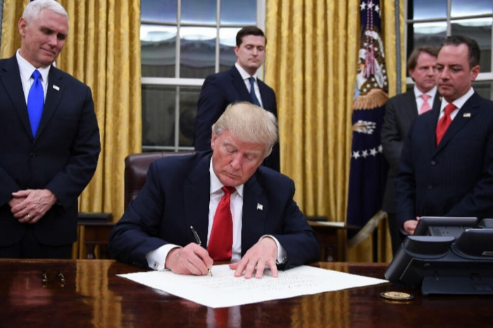 الولايات المتحدة: حظر سفر جديد يستهدف أكثر من 30 دولة