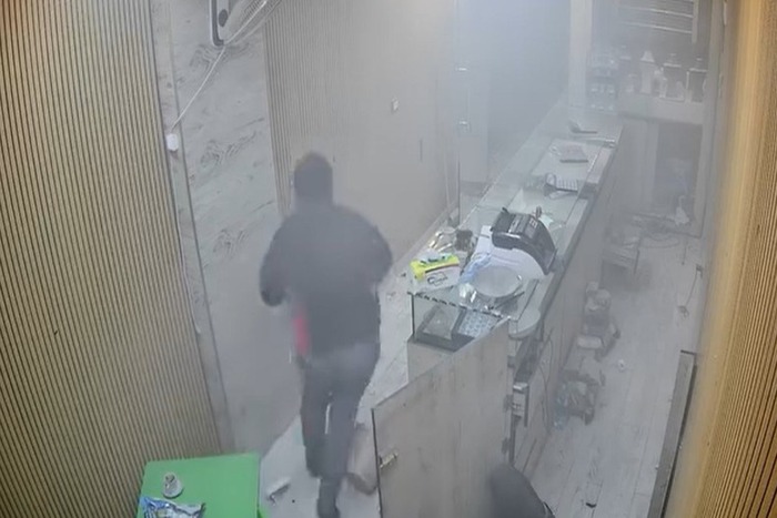 جريمة قتل مروّعة تهز حلب  مسلّحان يقتحمان محل ذهب 