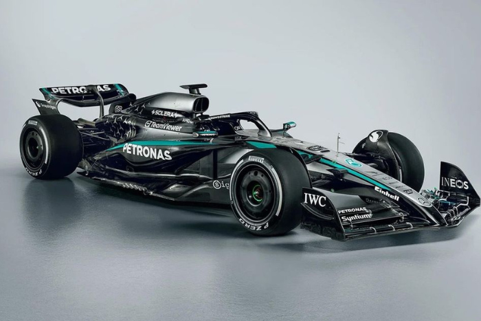 مرسيدس تواجه فضيحة أمنية قبل انطلاق موسم الفورمولا 1