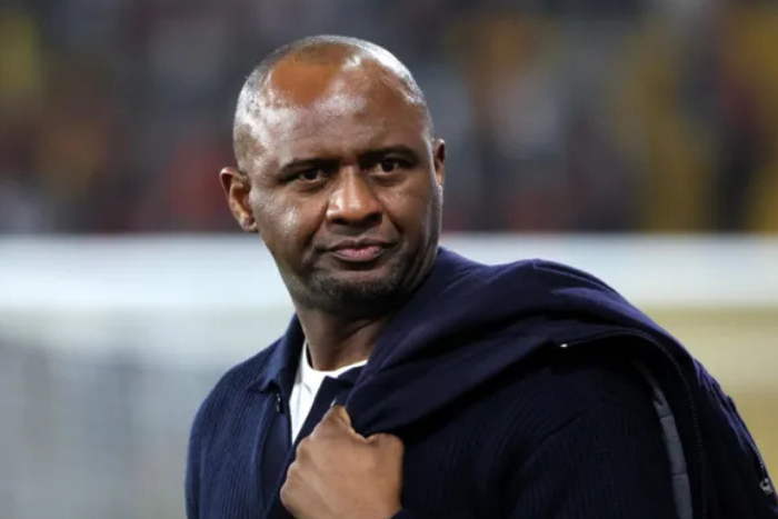 جنوى الإيطالي يقيل باتريك فييرا بعد سلسلة نتائج مخيبة ويتجه لتعيين مورجيتا مؤقتا