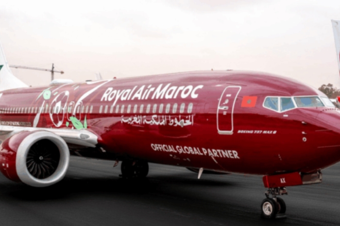 الخطوط الملكية المغربية تطلق طائرة ملونة في بطولة كان 2025