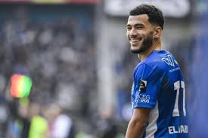 لاعب المنتخب المغربي السابق عليوي يلتحق بفريق تدريب لانس الفرنسي