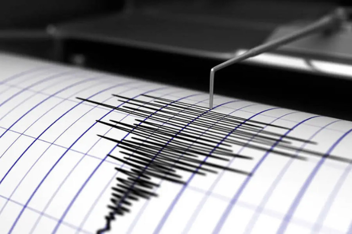 زلزال بقوة 6,4 درجات يضرب الساحل الشرقي لشبه جزيرة كامتشاتكا الروسية