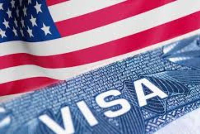 تقليص مدة انتظار موعد التأشيرة الأمريكية في المغرب إلى شهرين فقط 