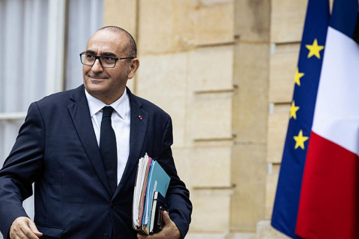 فرنسا ترفع مستوى التأهب الأمني مع اقتراب أعياد الميلاد وسط تهديدات إرهابية مرتفعة جدا