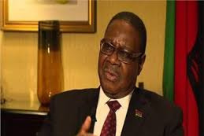 بيتير أرثر موثاريكا يؤدي اليمين الدستورية كرئيس لمالاوي ويعد بمحاربة الفساد وإنعاش الاقتصاد