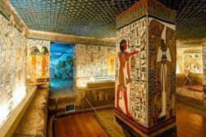 مصر تفتتح مقبرة فرعونية بعد 226 عاما على اكتشافها 