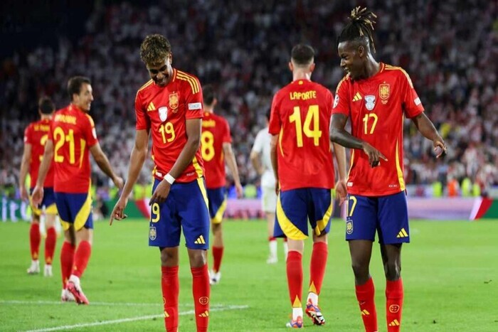 أسبانيا تلتحق بالبرتغال لنهائي دوري الأمم الأوروبية في كرة القدم
