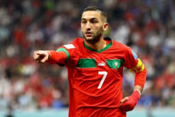 حكيم زياش.. عائق وحيد يقف حجر عثرة أمام انضمامه إلى أولمبيك مارسيليا