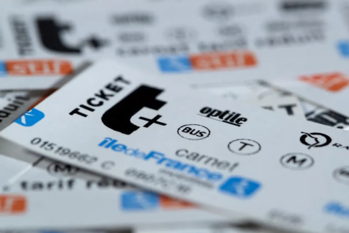 باريس تطوي صفحة تذكرة المترو الورقية بعد 125 عاما من الخدمة