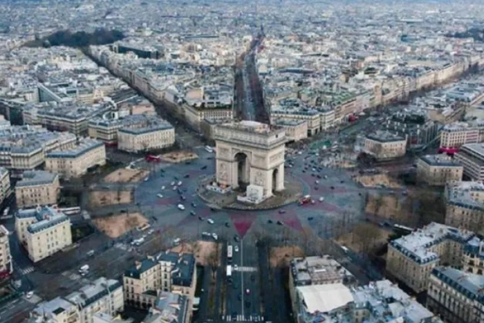 كما يقول المثل كل الطرق تؤدي إلى روما  ودراسة جديدة تؤكد ذلك حرفيا