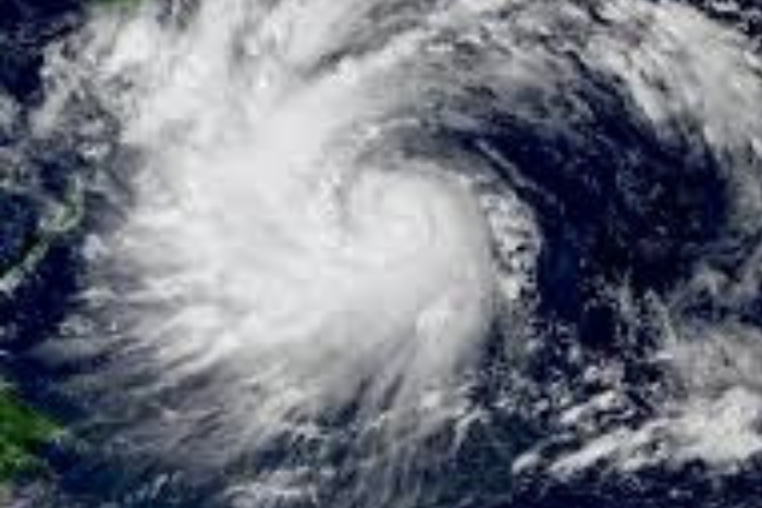 إعصار كالمايغي يحصد أرواح خمسة في فيتنام بعد كارثة مدمرة في الفلبين