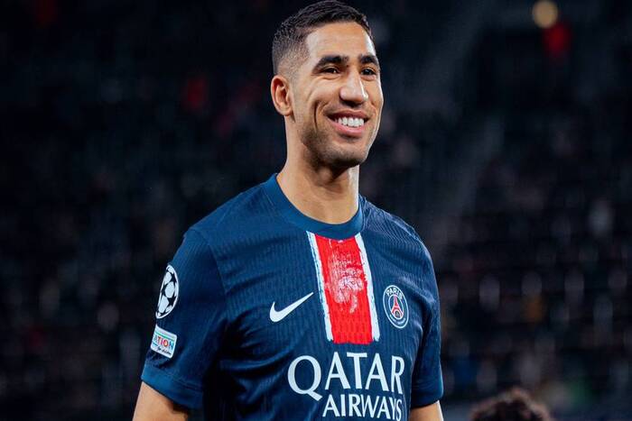 أشرف حكيمي يقود باريس سان جرمان لنهائي كأس أبطال أوروبا لكرة القدم 