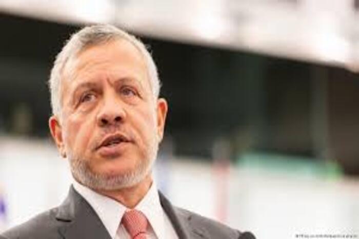 ملك الأردن والمستشار الألماني يبحثان بالعقبة سبل السلام بالمنطقة وتوطيد الشراكة الاستراتيجية بين البلدين