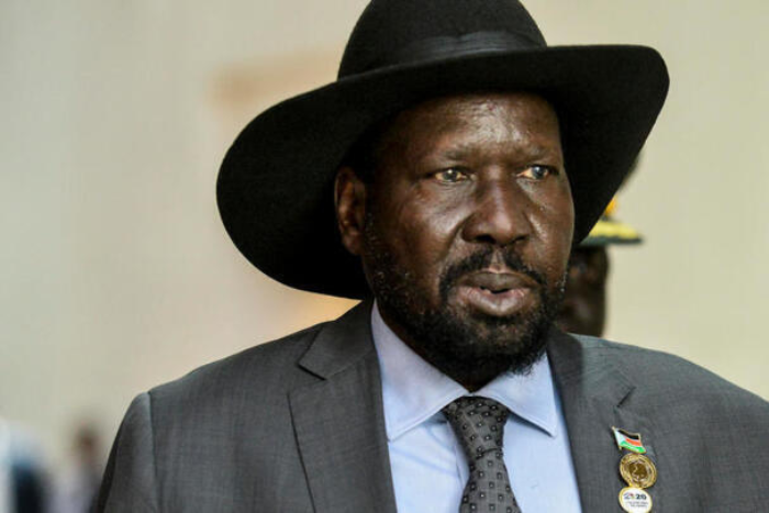 جنوب السودان: الرئيس سلفا كير يقيل رئيس أركان الجيش ويعيد سلفه إلى المنصب جنوب السودان: الرئيس سلفا كير يقيل رئيس أركان الجيش ويعيد سلفه إلى المنصب