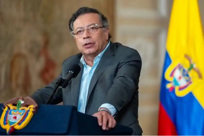 كولومبيا تجمد تعاونها الاستخباراتي مع واشنطن احتجاجا على الغارات الأميركية في الكاريبي