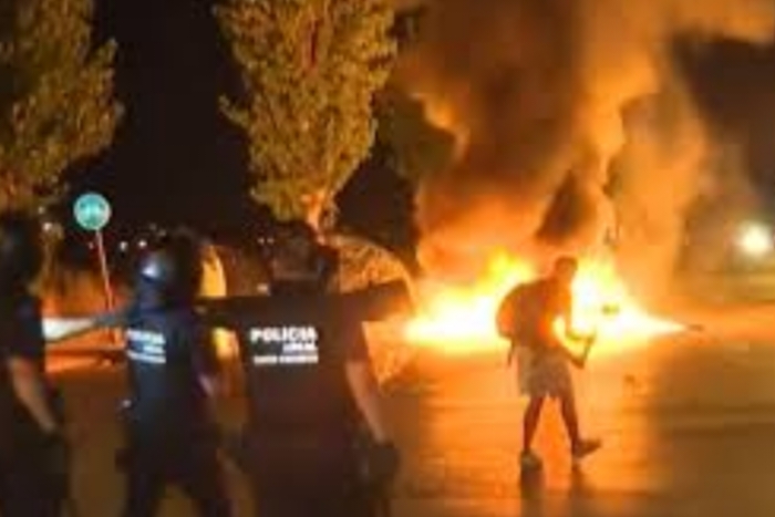 مطاردة المغاربة في جنوب إسبانيا: حملة كراهية وعنصرية يؤجج نارها اليمين المتطرف