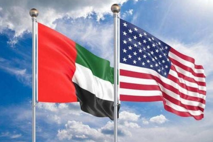ترامب يختتم جولته الخليجية بزيارة الإمارات ويجري مباحثات مع محمد بن زايد
