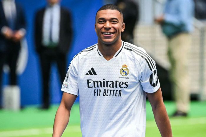 مبابي يوقف صفقة لوكاكو و ريال مدريد اختار النجم الفرنسي ورفض التعاقد مع مهاجم نابولي