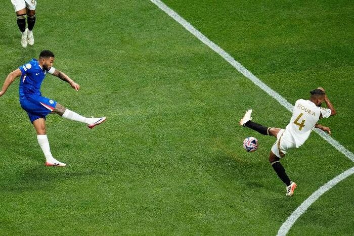 فريق تشلسي الإنجليزي يتفوق على لوس أنجلوس أف سي الأمريكي في كأس العالم للأندية