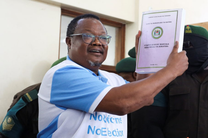 تنزانيا: القضاء يمنع البث المباشر لمحاكمة زعيم المعارضة توندو ليسو