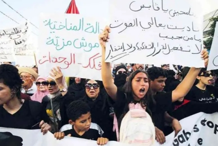 تونس.. الأزمة البيئية بقابس تتصاعد والسلطات تعتقل المتظاهرين تونس.. الأزمة البيئية بقابس تتصاعد والسلطات تعتقل المتظاهرين