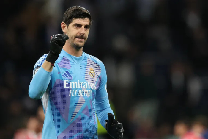 ريال مدريد يعلن استمرار تيبو كورتوا مع الفريق