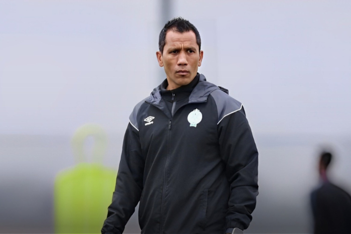 فاضلو دافيدز مرشح للعودة إلى الرجاء البيضاوي