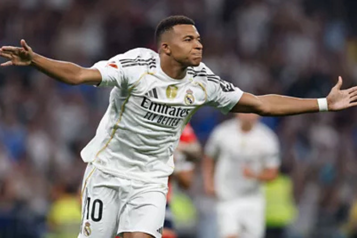 مبابي يتوهج مع ريال مدريد انطلاقة تاريخية وتفوق تهديفي غير مسبوق