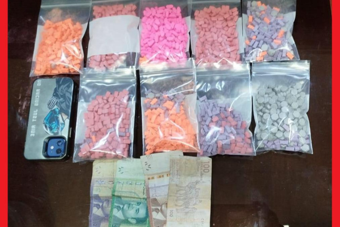 السلطات الأمنية بالدار البيضاء تحبط محاولة إغراق السوق المغربي ببشحنة هامة من الالأقراص المهلوسة السلطات الأمنية بالدار البيضاء تحبط محاولة إغراق السوق المغربي ببشحنة هامة من الالأقراص المهلوسة