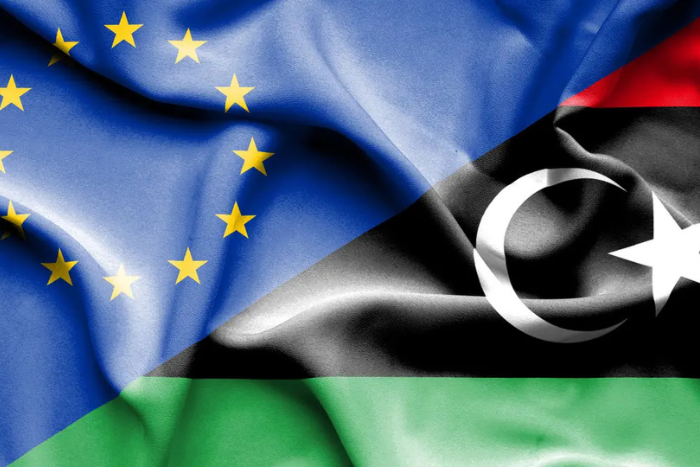 الاتحاد الأوروبي يبحث مع وكالات أممية تعزيز العودة الطوعية للمهاجرين في ليبيا