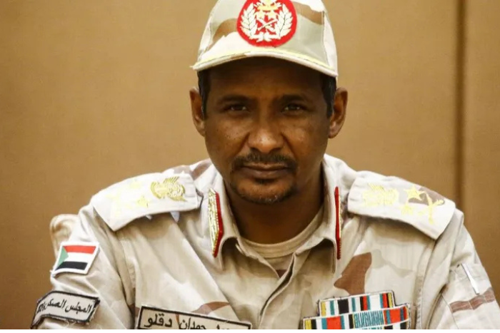 حميدتي يتهم الإخوان بإشعال الحرب في السودان ويتوعد برد قوي حميدتي يتهم الإخوان بإشعال الحرب في السودان ويتوعد برد قوي