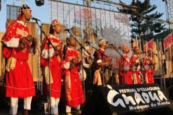 مهرجان كناوة بالصويرة يقارب موضوع الحركية البشرية والديناميات الثقافية مهرجان كناوة بالصويرة يقارب موضوع الحركية البشرية والديناميات الثقافية