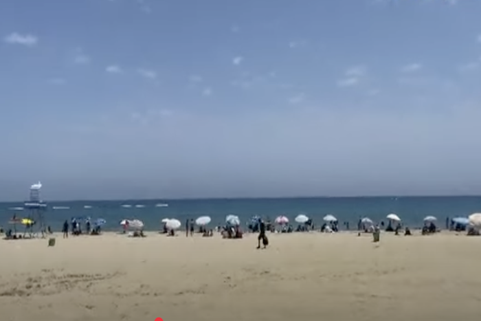 السياحة بالمغرب: مدينة و شاطئ  مارتيل في أبهى حلة لاستقبال الزوار