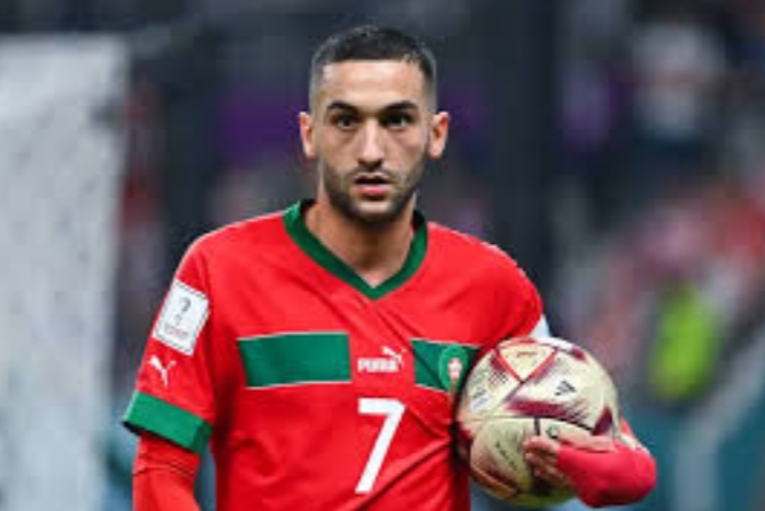 زياش يقترب من العودة إلى الدوري التركي من بوابة الغريم التقليدي لفريقه السابق