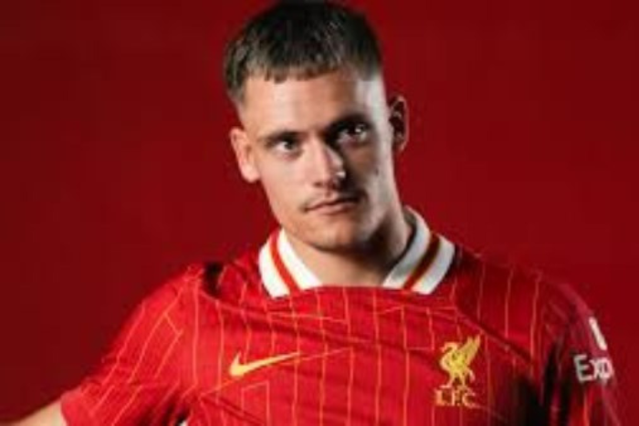 إصابة جديدة تهدد مستقبل فلوريان فيرتس مع ليفربول