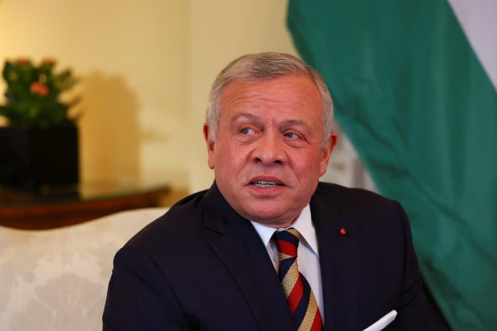 الملك عبد الله الثاني يطالب بوقف التصعيد في غزة ويشيد بالتنسيق الأردني-الأمريكي لتحقيق الاستقرار الإقليمي