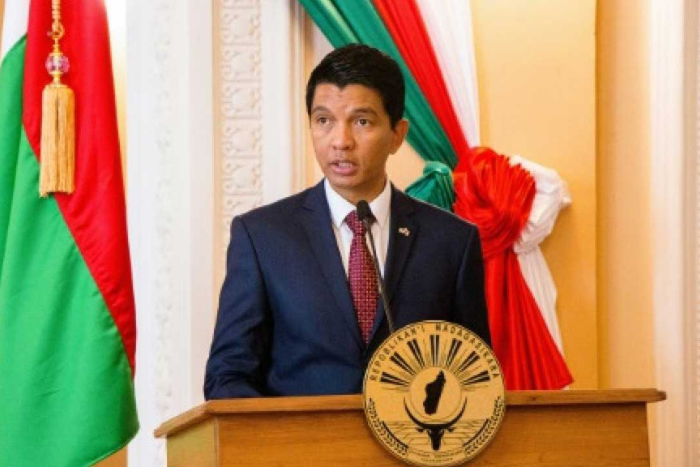 مدغشقر الرئيس رادجيلينا يقيل حكومته بعد احتجاجات دامية