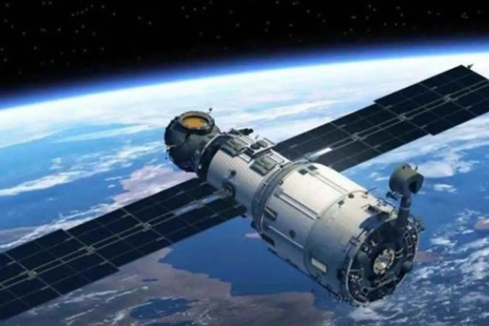 إطلاق أول قمر اصطناعي تجاري مخصص لعلوم الفضاء لدراسة التوهجات النجمية والكواكب الخارجية