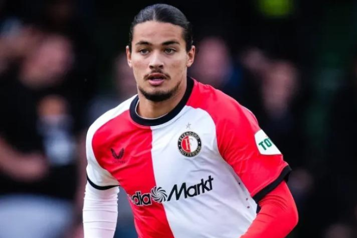 مارسيليا يضع أنيس حاج موسى على رأس أولوياته في سوق الانتقالات الشتوي