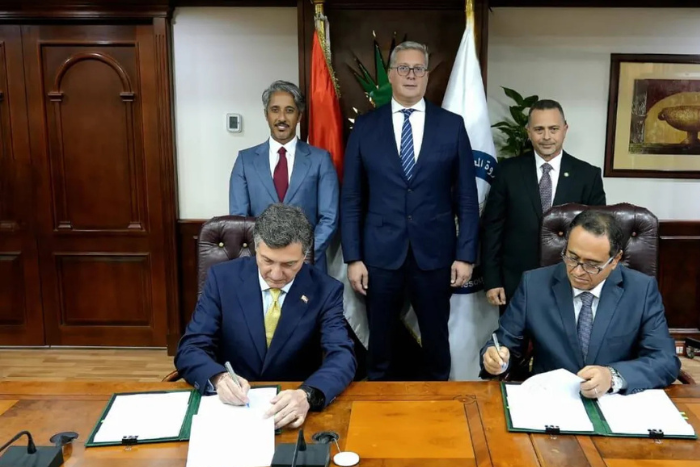 مصر توقع أربع اتفاقيات جديدة للتنقيب عن الغاز والبترول باستثمارات تتجاوز 340 مليون دولار
