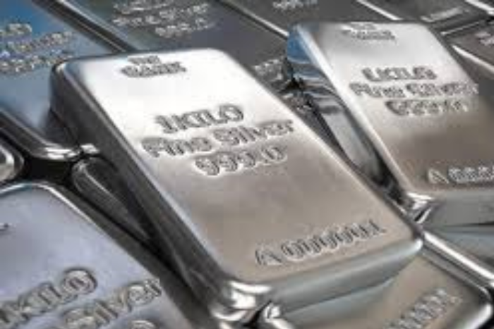 سعر الفضة يصعد إلى قمة تاريخية