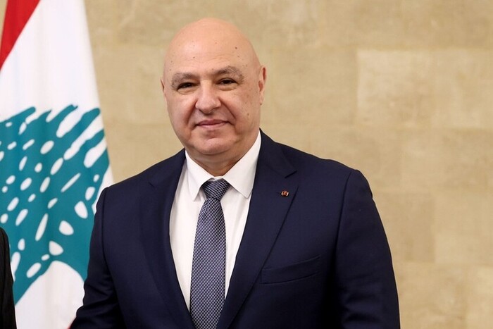 عون يدعو المستثمرين إلى الثقة في نهضة لبنان الجديدة