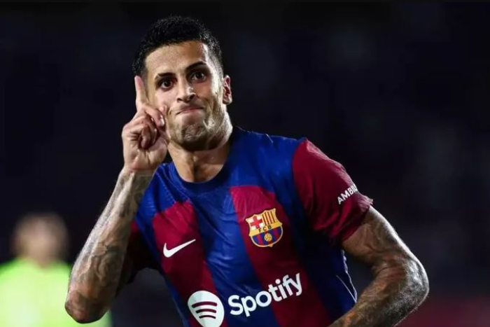 برشلونة يحسم صفقة كانسيلو ويعيد المدافع البرتغالي إلى كامب نو في الميركاتو الشتوي