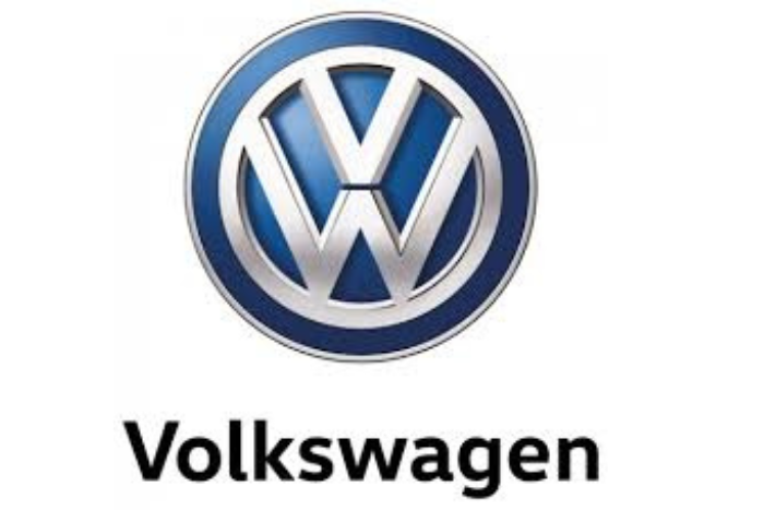 استدعاء واسع لسيارات فولكس فاجن بسبب خلل في كاميرات الرجوع