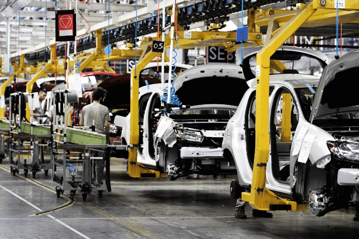 بفضل 23 مشروعا مخططا لها لعام 2025 المغرب يجذب مستثمري قطاع السيارات