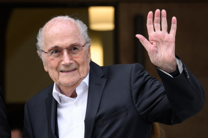 بلاتر يدعم دعوات لمقاطعة جماهيرية لمونديال 2026 بسبب سياسات إدارة ترامب